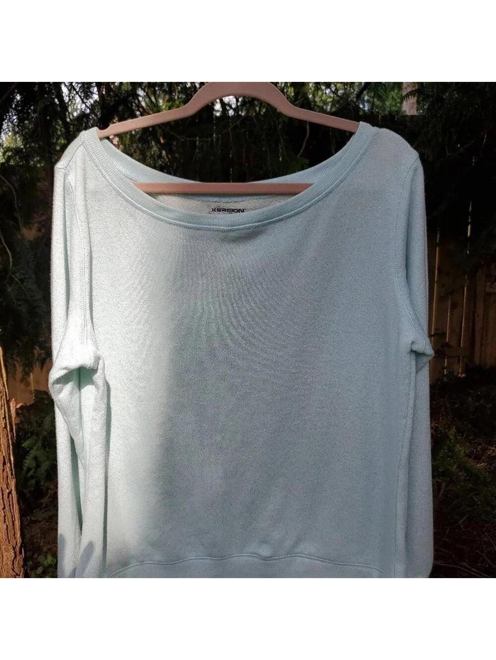 Xersion Women's Metallic Cozy Light Blue Women's Sweatshirt XLarge